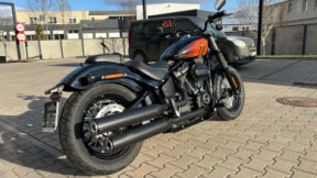 Harley-Davidson Softail Street Bob 114  thumb 1