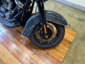 2025 Harley-Davidson® Heritage Classic Iron Horse Metallic w/Cast Wheels thumb 0