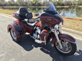 FLHTCUTG 2024 Tri Glide™ Ultra thumb 2