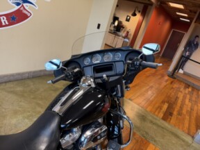 2019 Harley-Davidson® Electra Glide® Standard Vivid Black thumb 1