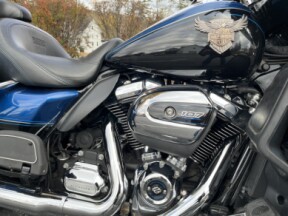 2018 Harley-Davidson® Ultra Limited FLHTK  thumb 3
