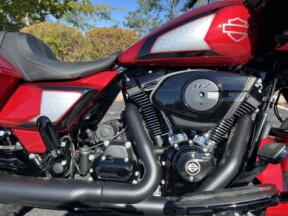 2025 Harley-Davidson® Road Glide™ FLTRX thumb 3