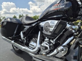 FLHX 2025 Street Glide™ thumb 3