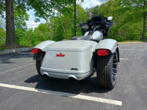 2025 Harley-Davidson® Road Glide® 3 FLTRT thumb 2