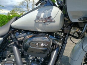 2025 Harley-Davidson® Road Glide® 3 FLTRT thumb 3