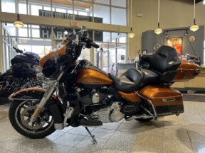 2015 Harley-Davidson® Ultra Limited FLHTK  thumb 1