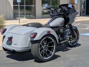 2026 Harley-Davidson® Road Glide 3  thumb 1
