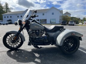 2024 Harley-Davidson® Freewheeler™ FLRT thumb 0