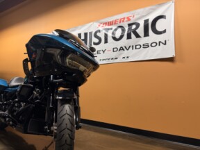 FLTRX 2026 Road Glide® thumb 2