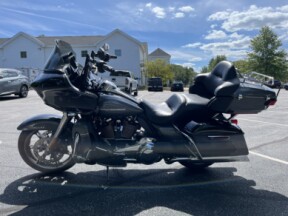 2022 Harley-Davidson® Road Glide® Limited FLTRK thumb 0