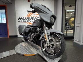 2026 Harley-Davidson® Street Glide® thumb 3