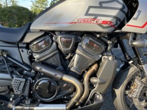 2025 Harley-Davidson® Pan America® 1250 ST RA1250ST thumb 3