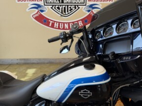 2021 Harley-Davidson® Street Glide® Special Arctic Blast — Special Edition — Black Finish thumb 3