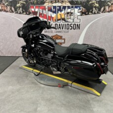 2026 FLHX Street Glide® thumb 1