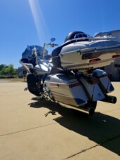 2016 Harley-Davidson® CVO™ Road Glide® Ultra Stardust Silver/Palladium Silver thumb 0