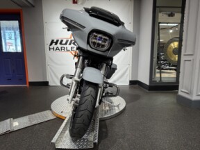 2026 Harley-Davidson® Street Glide® thumb 2