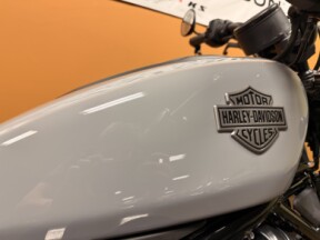 RH975 2026 Nightster® thumb 1