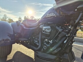 FLTRT 2023 Road Glide® 3 thumb 3