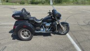 2021 Harley-Davidson® Tri Glide® Ultra FLHTCUTG 