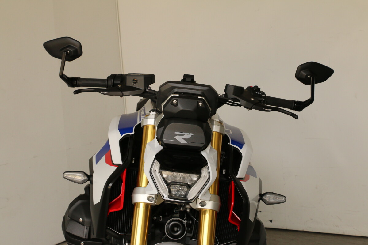 On Sale 2026 BMW R 1300 R, photo 11