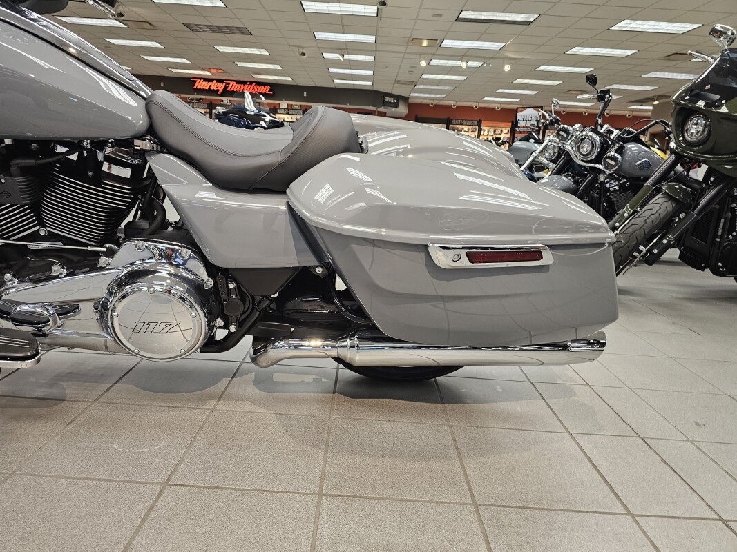 FLHX 2026 Street Glide®, photo 16