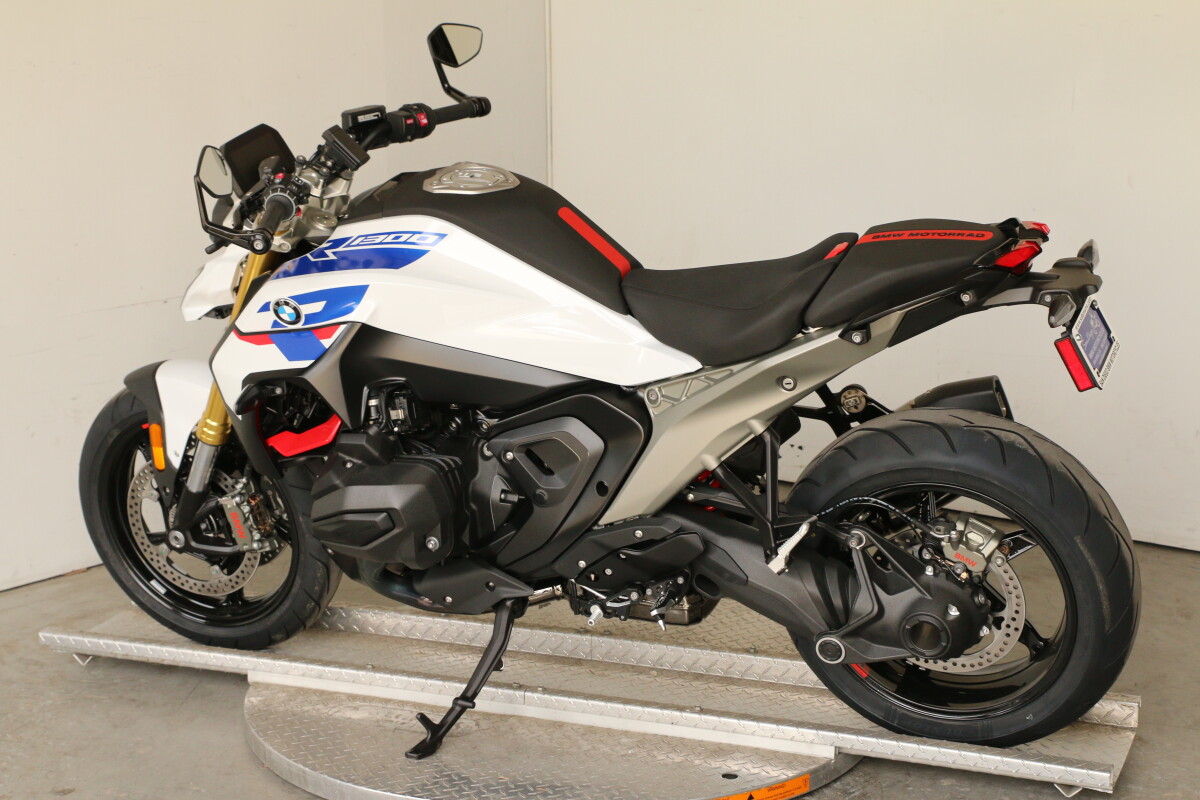 On Sale 2026 BMW R 1300 R, photo 6