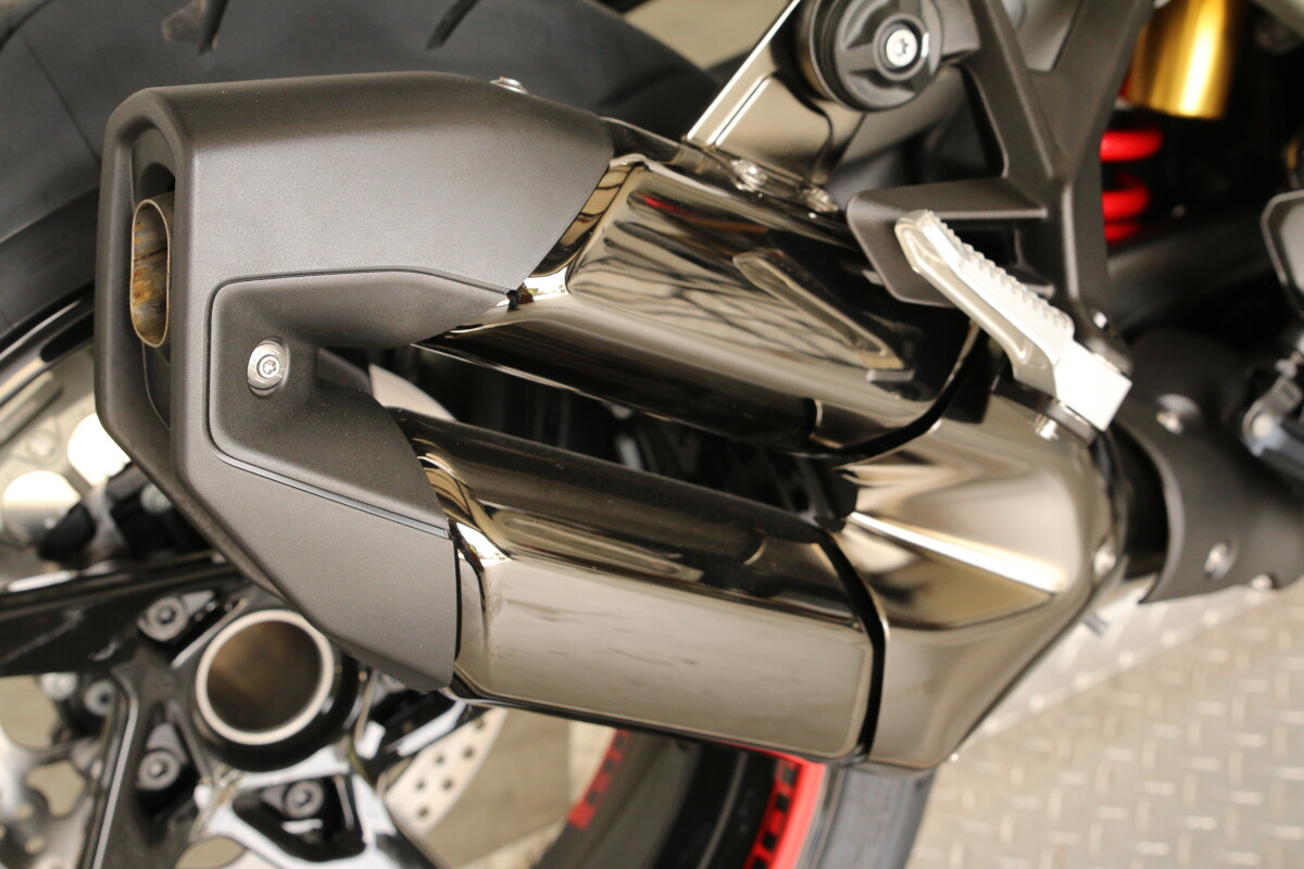 On Sale 2026 BMW R 1300 R, photo 18