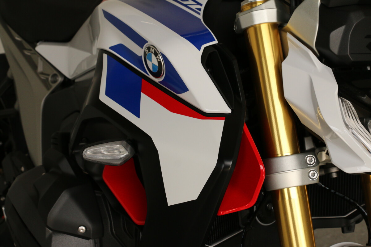 On Sale 2026 BMW R 1300 R, photo 12