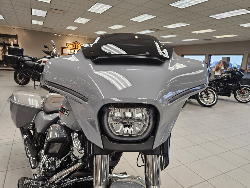 FLHX 2026 Street Glide®, photo 18