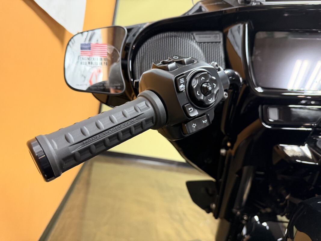 FLHXL 2026 Street Glide Limited, photo 11