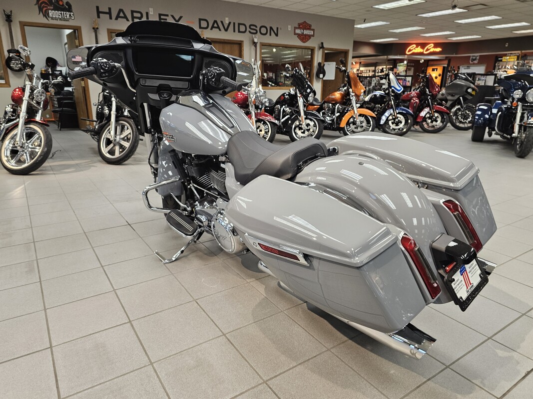 FLHX 2026 Street Glide®, photo 6