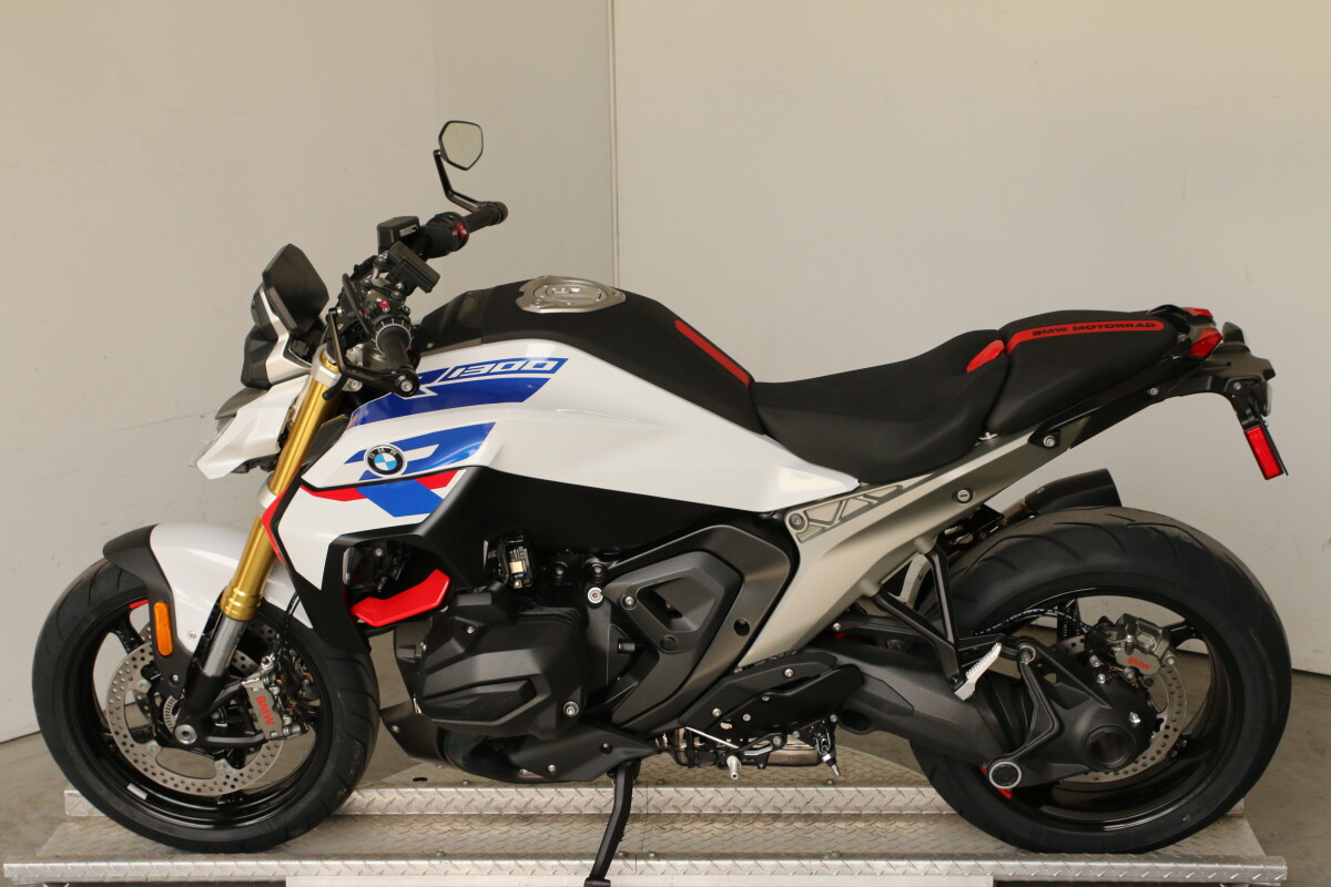 On Sale 2026 BMW R 1300 R, photo 7