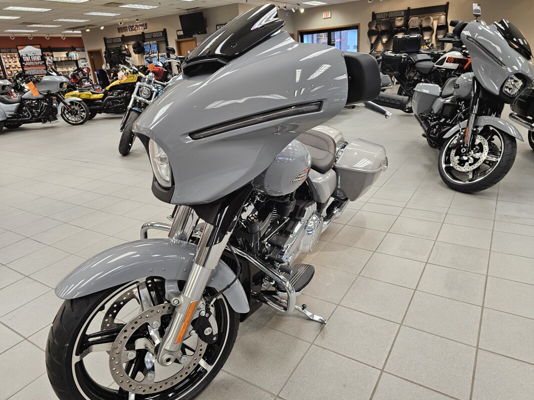 FLHX 2026 Street Glide®, photo 17