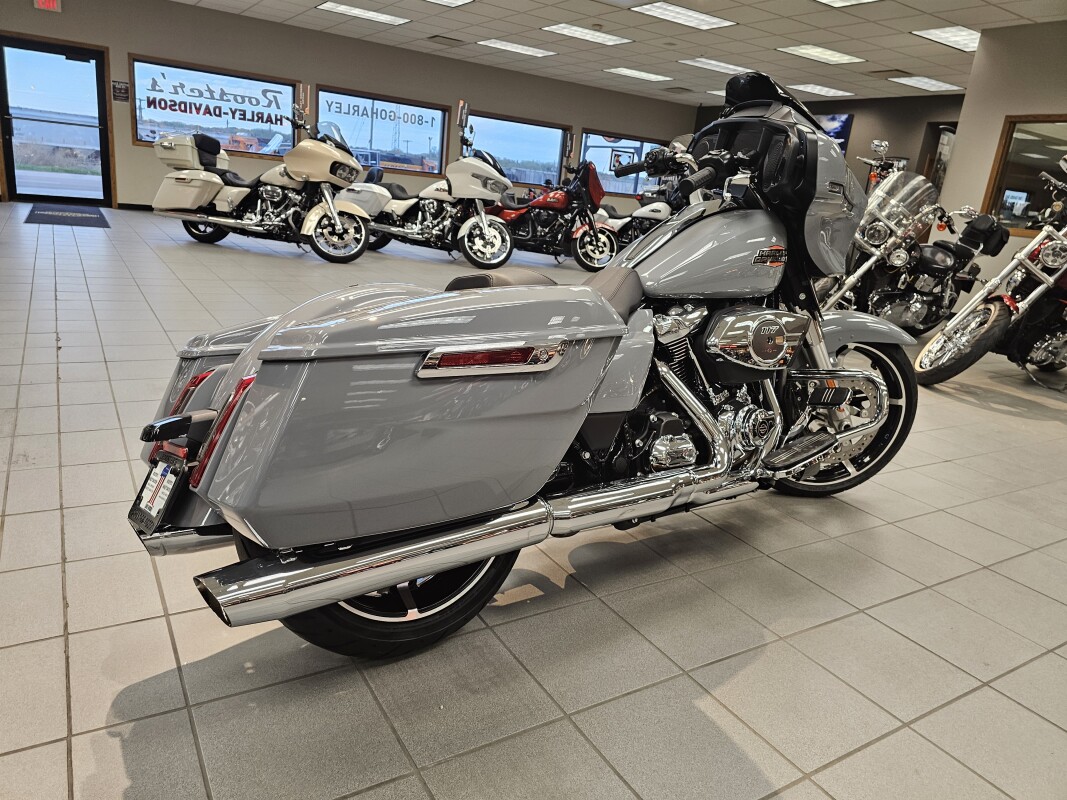 FLHX 2026 Street Glide®, photo 8