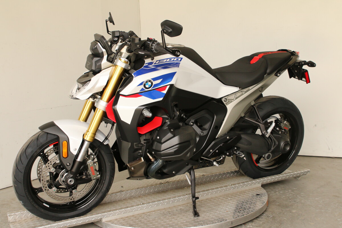 On Sale 2026 BMW R 1300 R, photo 25