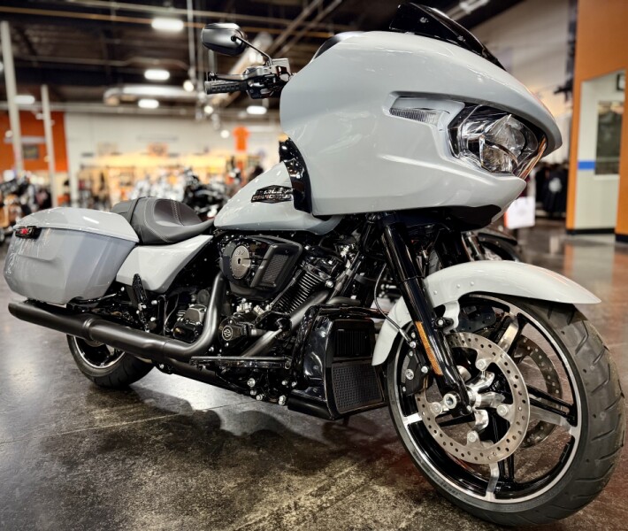 2026 Harley-Davidson® Road Glide® Dark Billiard Gray Black Trim