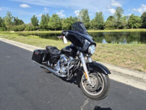 FLHX 2009 Street Glide® thumb 2