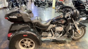 2023 Harley-Davidson® Tri Glide® Ultra thumb 3