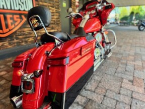 2010 Harley Davidson Road Glide Custom FLTRX thumb 3