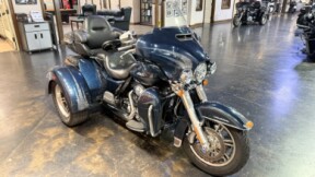 2016 Harley-Davidson® Tri Glide® Ultra thumb 2