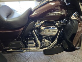 2019 Harley-Davidson® Tri Glide® Ultra Twisted Cherry thumb 3