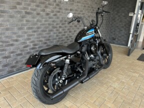 2018 Harley-Davidson® Iron 1200™ Vivid Black thumb 2