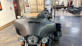 2019 Harley-Davidson® Tri Glide® Ultra thumb 0