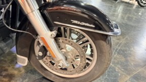 2021 Harley-Davidson® Tri Glide® Ultra thumb 2