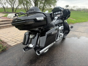 2018 Harley-Davidson® Ultra Limited Vivid Black thumb 1