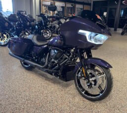 2026 Harley-Davidson® Road Glide® FLTRX thumb 3