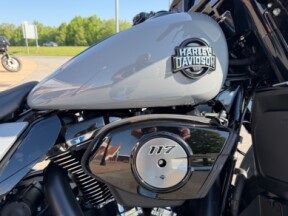 2026 Harley-Davidson® Street Glide Limited Dark Billiard Gray Black Trim thumb 0