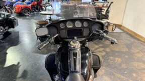 2023 Harley-Davidson® Tri Glide® Ultra thumb 0