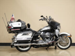 FLHTCUI 2003 Electra Glide® Ultra Classic® thumb 3