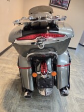2021 Indian Motorcycle Roadmaster® Alumina Jade / Thunder Black thumb 2